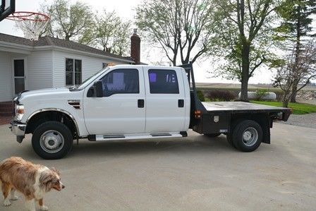 2008 ford f-350 4x4 dual rear wheels with 9ft flatbed