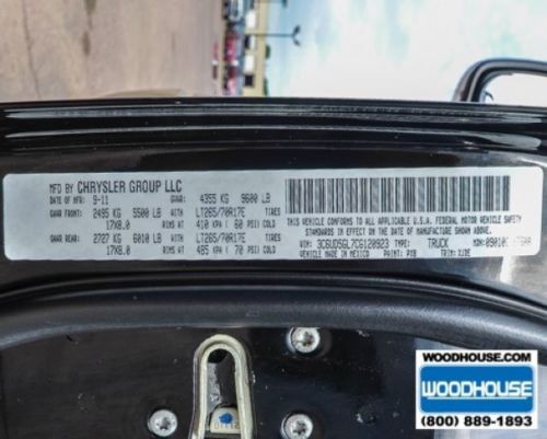 Cummins diesel 6.7L 4x4 tow hooks tow hitch nav 4WD 5th wheel hitch leather, image 28