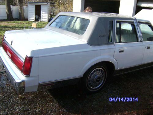 1987 Ghost White Lincoln Town Car Signature Sedan 4-Door 5.0L, US $7,500.00, image 4