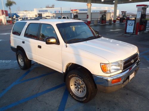 Gorgeous 1997 4runner 4 cylinder two wheel drive - 20mpg -