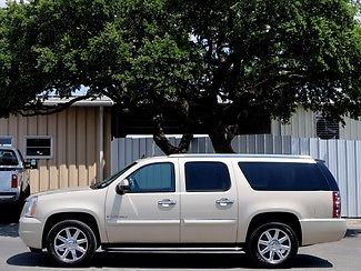 3 rows leather onstar navigation dvd back up camera heated sunroof cruise