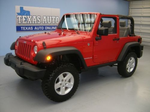 We finance!! 2009 jeep wrangler rubicon 4x4 6-speed hard top sway bar texas auto