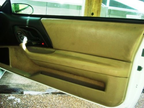 NO RESERVE HI BID WINS 2OWNER CONVERTIBLE SERVICED LEATHER AUTOMATIC 28MPG V6 FL, image 9