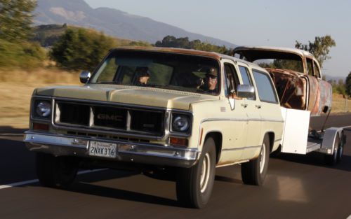 1973 gmc (chevy) suburban, the &#034;macho grande&#034; from the roadkill show!