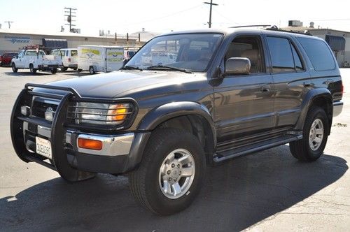 No reserve* toyota 4runner limited* 1 owner* always serviced* 96 98 99 00 01 02