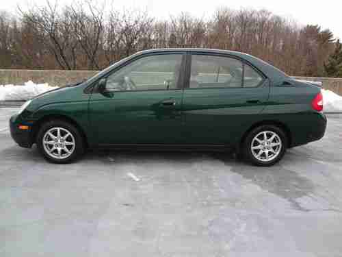 2001 Toyota Prius, BRAND NEW BATTERYS! CLEAN CAR!! LEATHER INTERIOR! WOW!!, image 2