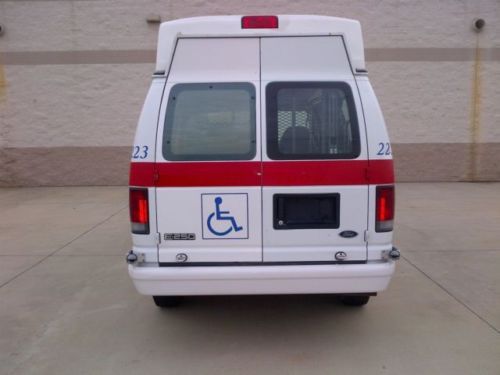 2005 ford e-250 high top handicap accessible van