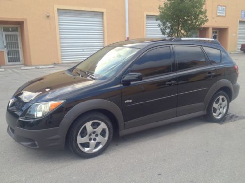 2004 pontiac vibe  (toyota matrix) . clean title. 98k . automatic