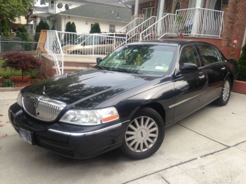 2005 lincoln town car signature limited