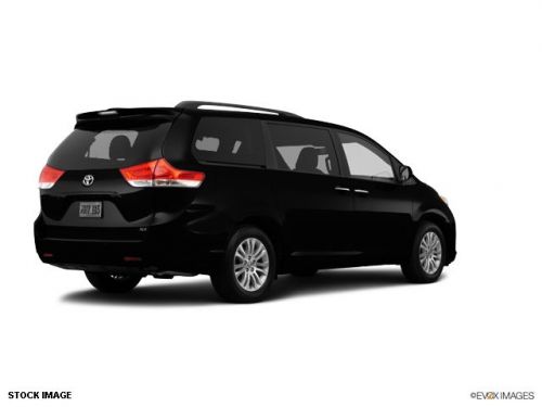 2014 toyota sienna xle