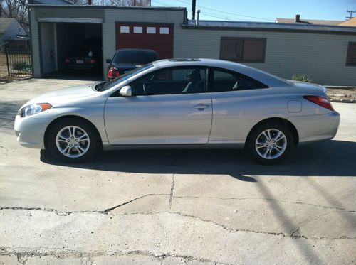 2006 toyota solara sle coupe 2-door 3.3l only 6,894 miles!!!