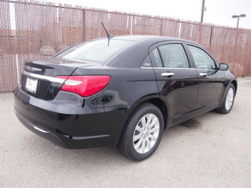 2014 Chrysler 200 Limited, US $28,430.00, image 3