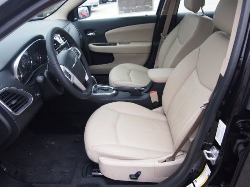 2014 Chrysler 200 Limited, US $28,430.00, image 10