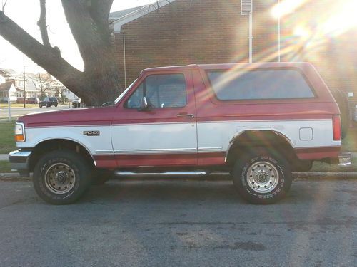 1995 ford bronco xlt sport utility 2-door 5.0l