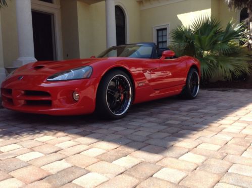 Viper srt-10