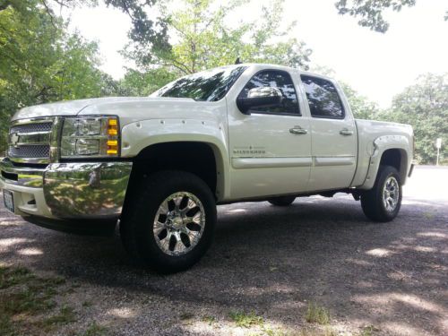 Custom 2013 chevrolet silverado 4x4 crew cab lt white diamond pearl