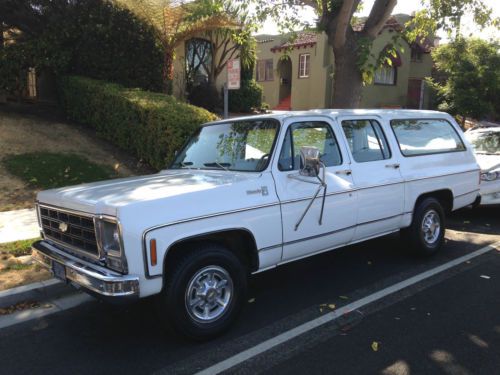 Vintage chevrolet suburban c20 superwagon