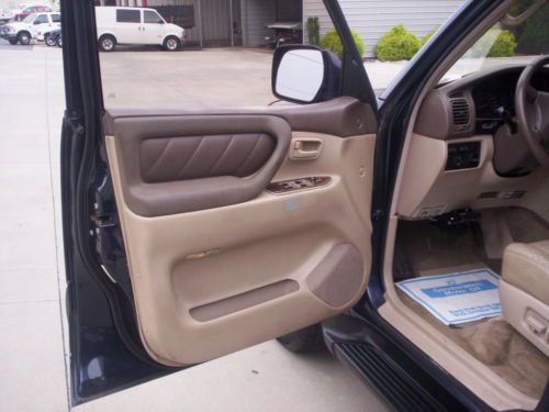 1998 Toyota Land Cruiser Base Sport Utility 4-Door 4.7L, image 7