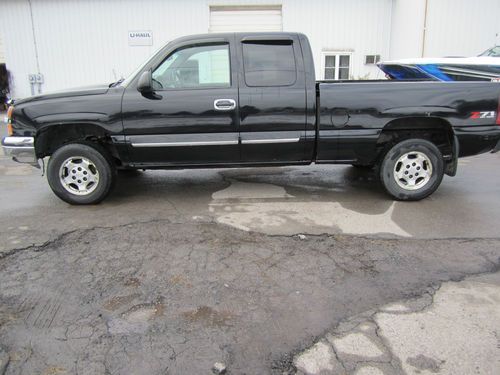 2003 chevrolet silverado 1500 z71, ext cab, v8 5.3, 4x4, loaded, salvage damaged