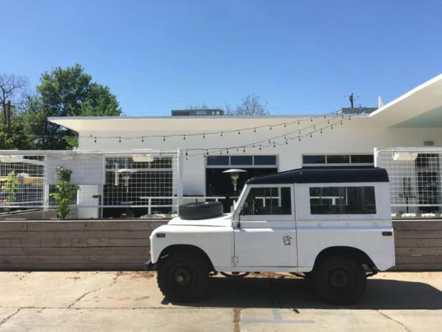 Land rover: defender defender series iii