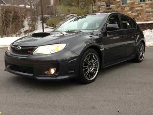 2013 subaru wrx sti limited wagon save big $ on hard to find used sti! nav snows