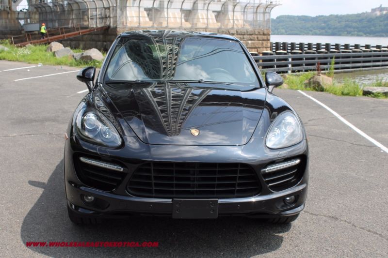 2014 porsche cayenne gts