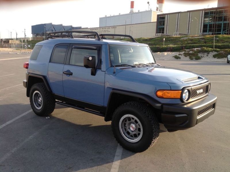 2014 toyota fj cruiser trail teams edition