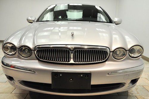 2004 jaguar x-type 3.0 silver/black 3.0 awd only 50k ext warranty