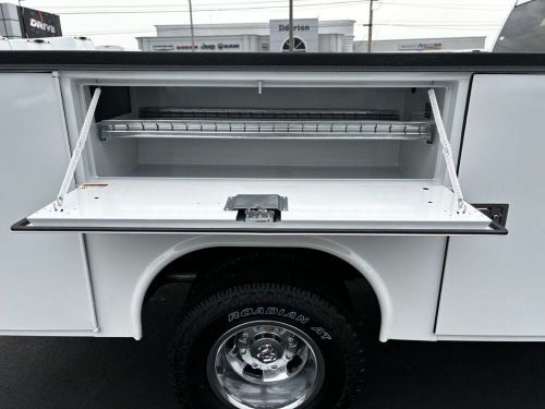 2024 ram ram 3500 chassis cab ram 3500 tradesman chassis regular cab 4x4 60&#039; ca