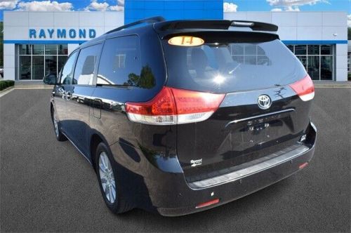 2014 toyota sienna xle