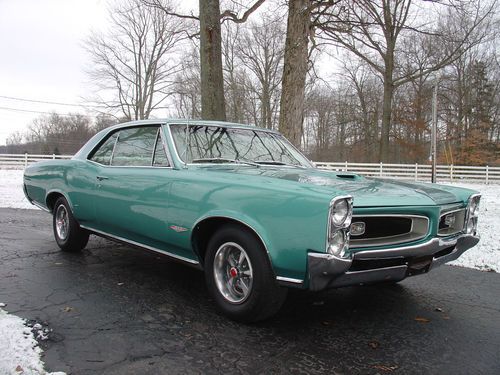 1966 pontiac gto hardtop