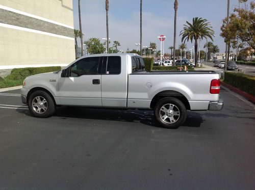 2004 ford f-150 xlt extended cab pickup 4-door 5.4l