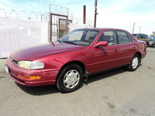 1993 toyota camry le sedan 4-door 2.2l, no reserve