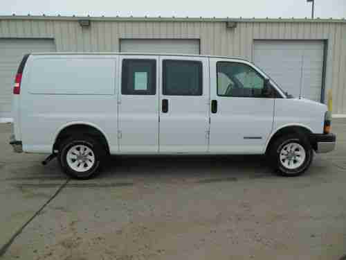 2003 GMC Savana G3500 Pro 1 Ton Cargo Van Side Entrance Local Trade Very Nice!, image 2