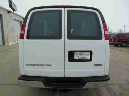2003 GMC Savana G3500 Pro 1 Ton Cargo Van Side Entrance Local Trade Very Nice!, image 6