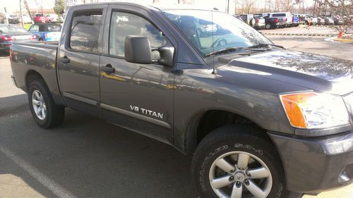 2012 nissan titan sv crew cab pickup 4-door 5.6l