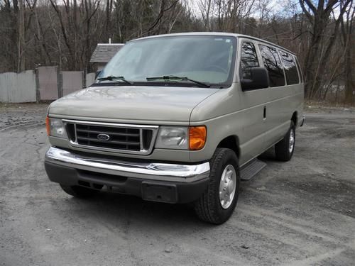 2006 ford econoline wagon e-350 extended 15 passenger van