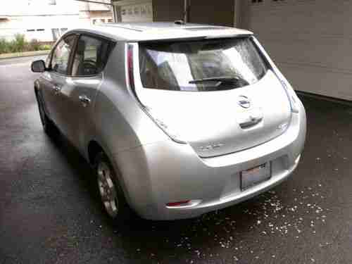 2012 Nissan Leaf SL with Low Mileage and Full Leather Interior, US $23,000.00, image 2