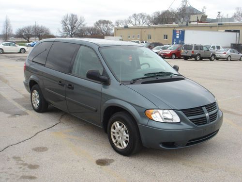 2006 dodge grand caravan se