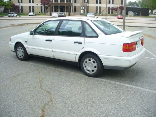 1996 volkswagen passat tdi sedan 4-door 1.9l