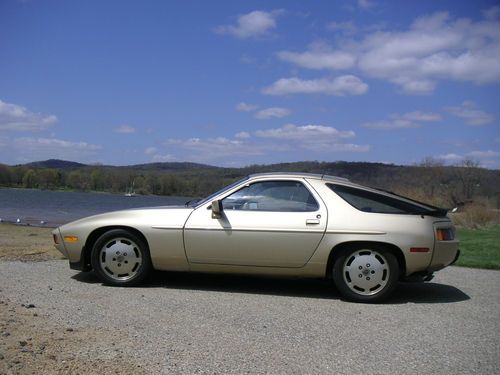 Porsche: 928 hellbronze metallic