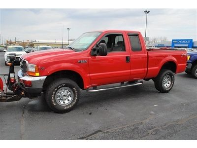 Low reserve super clean 2001 f-350 4x4 xlt srw v10 only 16k miles with a v-plow