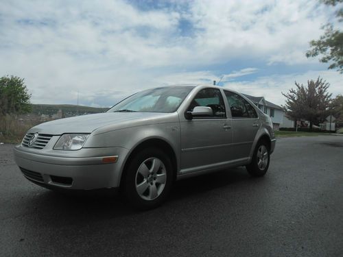 2005 jetta 83,000  miles runs good r title not salvage lots of new parts