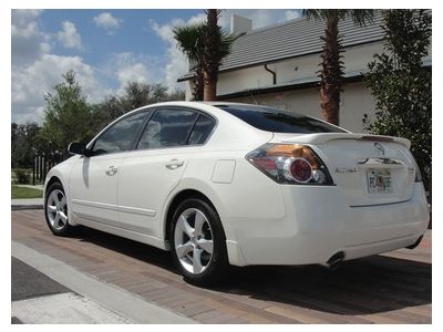 Altima se *clean*low miles*florida car*