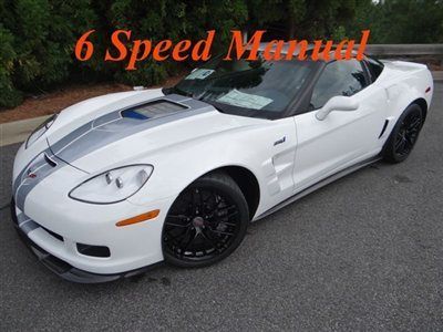 Chevrolet corvette coupe zr1 new 2 dr manual 6.2l 8 cyl engine arctic wht