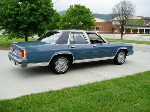 1989 ford ltd crown victoria lx..5.0l v8.. 43k actual miles. garage kept ..