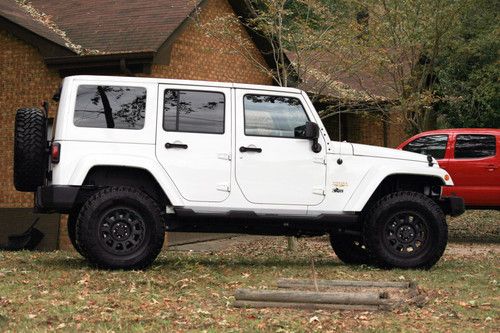 2011 jeep wrangler unlimited sahara w/ 5.7l v8 hemi swap