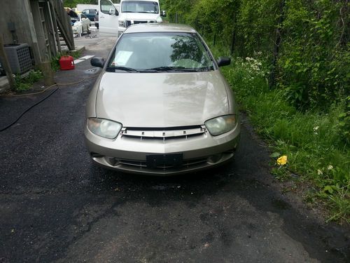 2004 chevrolet cavalier ls sedan 4-door 2.2l