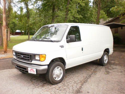 2005 ford e-250 l.w.b. cargo van w/ rear work bin package, 5.4l, auto,air