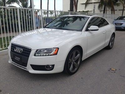 2010 audi a5 2.0l premium plus  quattro whitetan leather panoramic roof